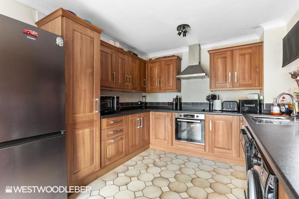 John Elliot Close 12.jpg