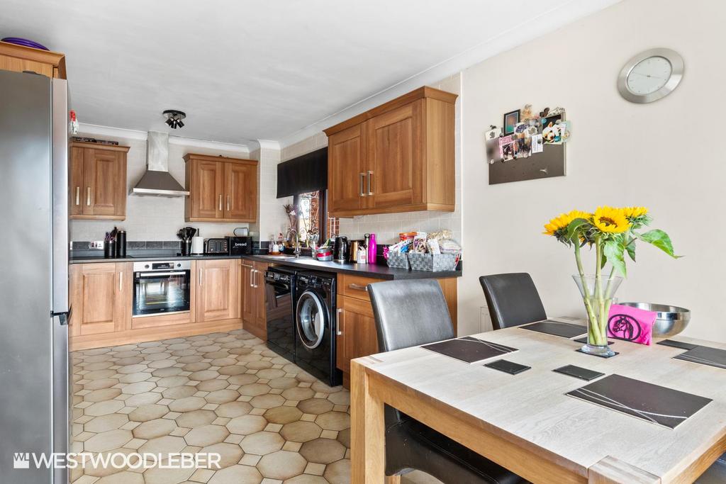 John Elliot Close 10.jpg