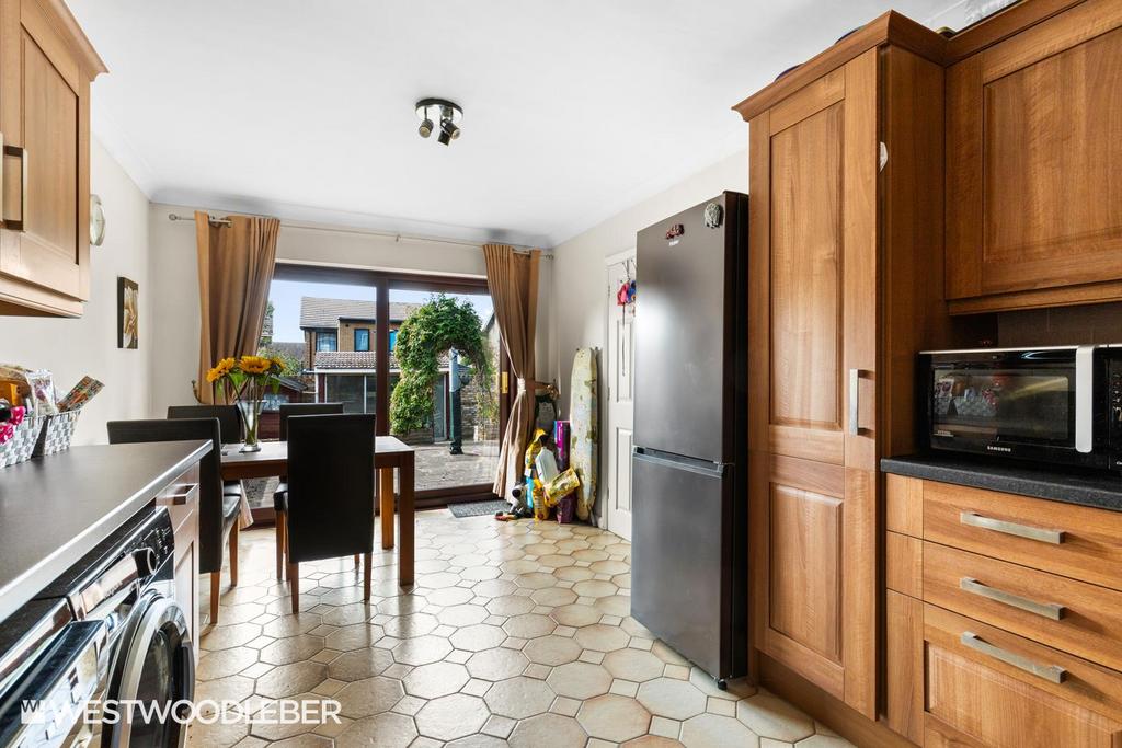 John Elliot Close 14.jpg