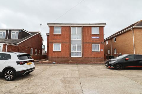 2 bedroom flat for sale, Southwood Road, Hayling Island