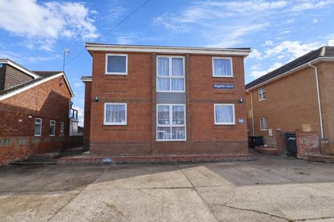 2 bedroom flat for sale, Southwood Road, Hayling Island