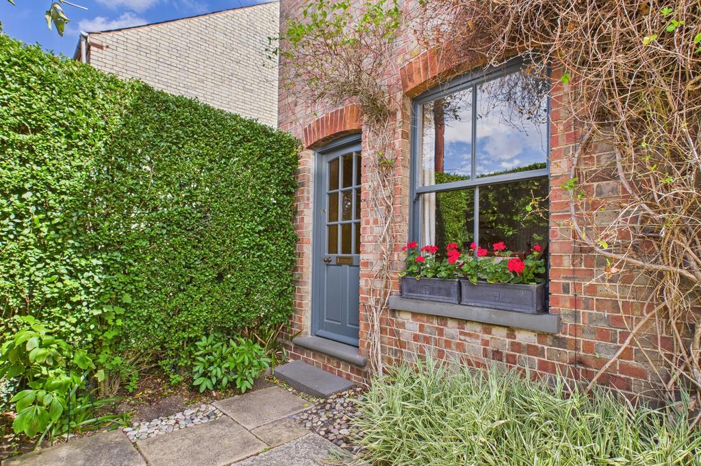 Cam02545 g0 pr0475 still030