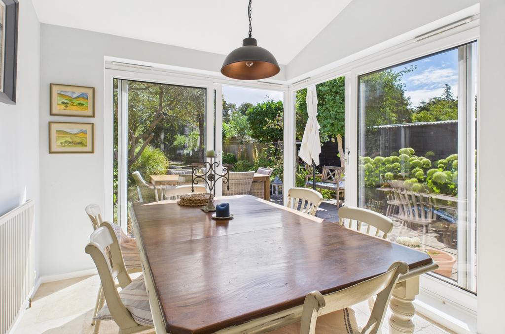 Cam02545 g0 pr0475 still001