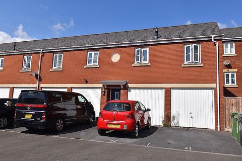 2 bedroom coach house for sale