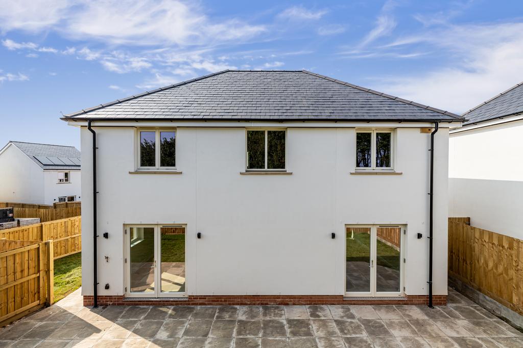 16 Alston Rise