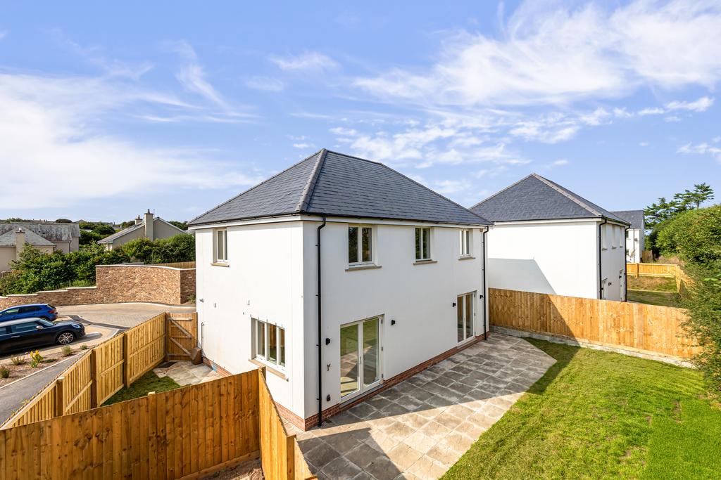 16 Alston Rise