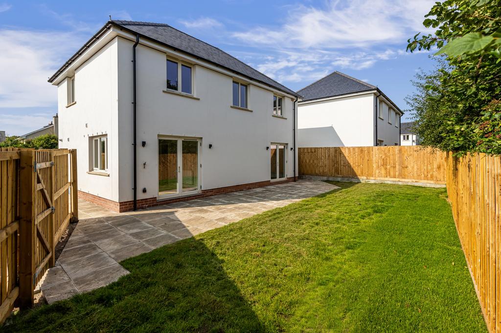 16 Alston Rise