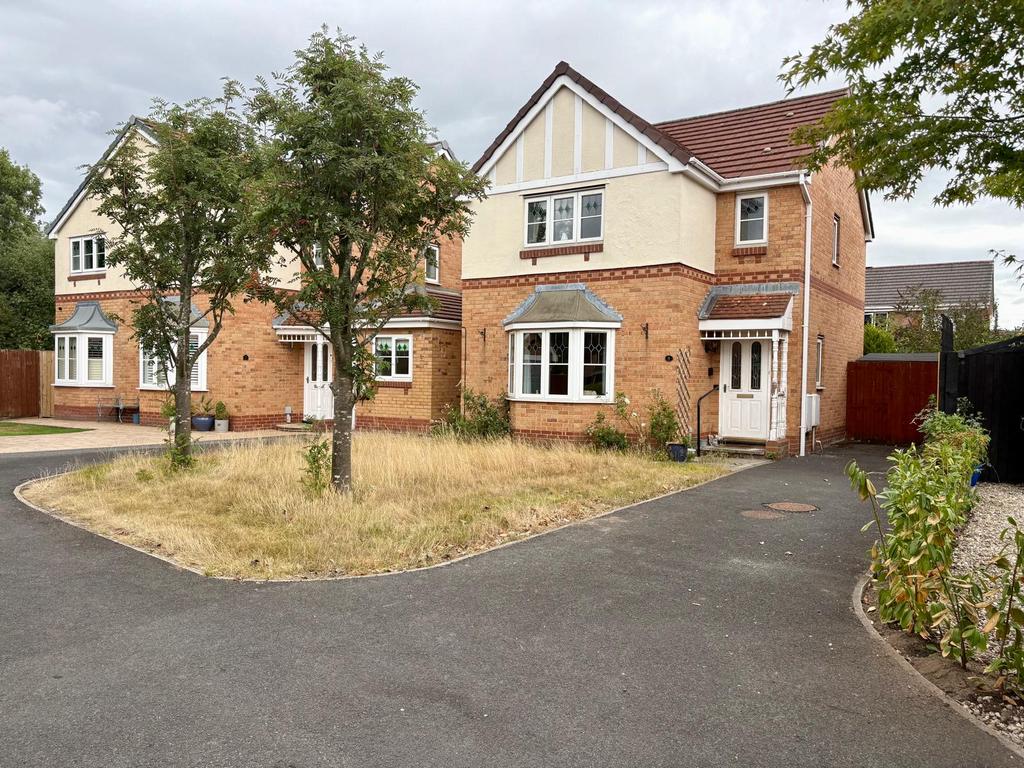 8 Shawbury Front Photo.jpg