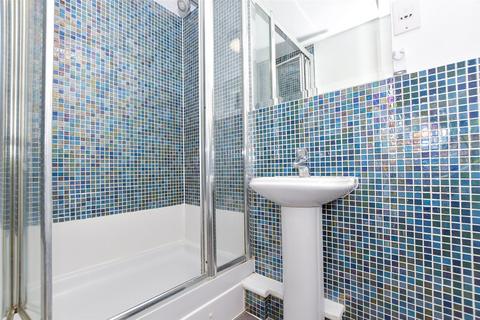 2 bedroom ground floor flat for sale, Braemore Lodge, Reigate RH2