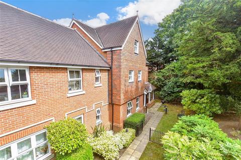 2 bedroom ground floor flat for sale, Braemore Lodge, Reigate RH2