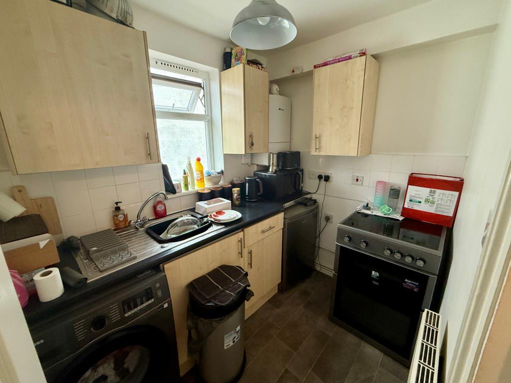 Flat B Kitchen