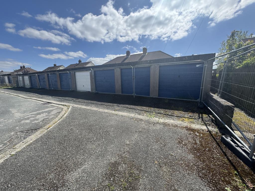 Garages 21-30