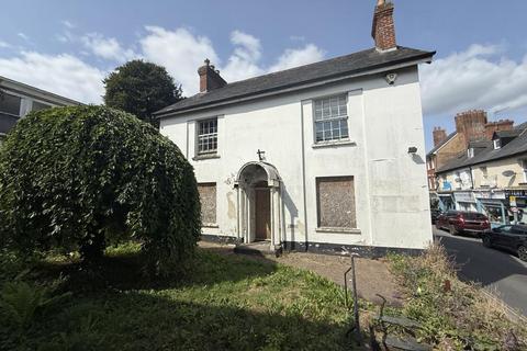 Detached house for sale