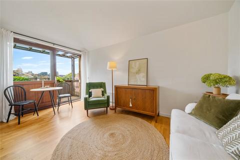 2 bedroom apartment for sale, Highbury Crescent, London, N5