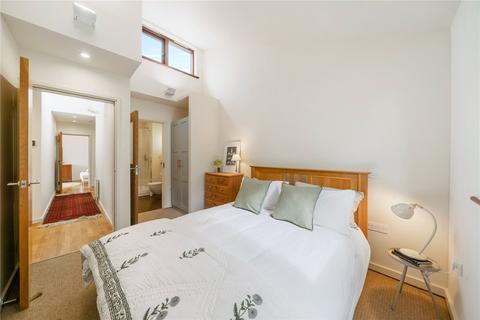 2 bedroom apartment for sale, Highbury Crescent, London, N5