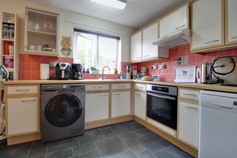 undefined, Dores Court, Swindon, SN2