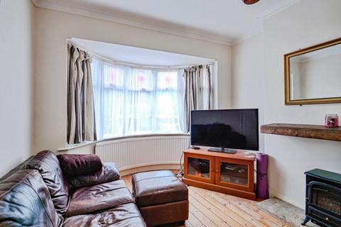 3 bedroom end of terrace house for sale, Harborough Road, Leicester LE2