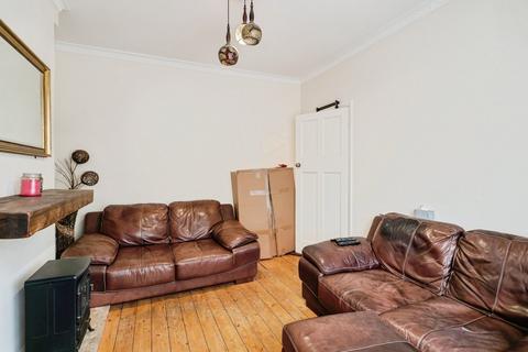 3 bedroom end of terrace house for sale, Harborough Road, Leicester LE2