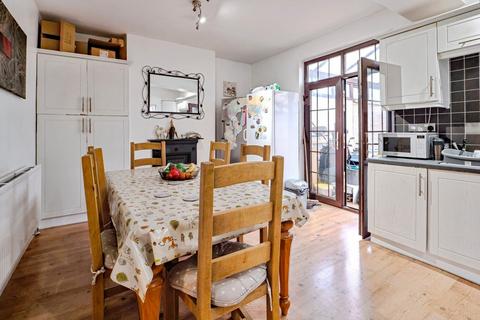 3 bedroom end of terrace house for sale, Harborough Road, Leicester LE2