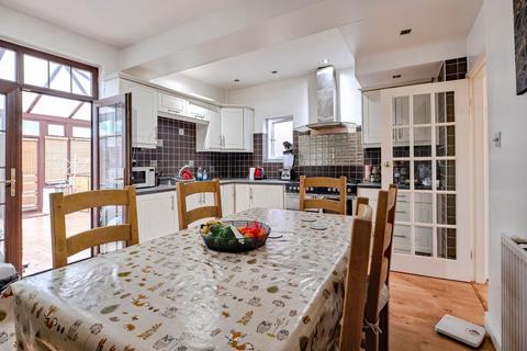 3 bedroom end of terrace house for sale, Harborough Road, Leicester LE2