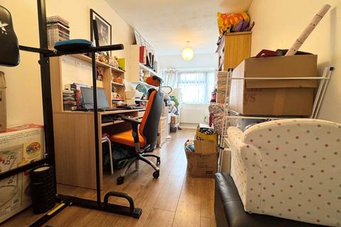9 Webber Close, Elstree, Borehamwood, WD6 3HR