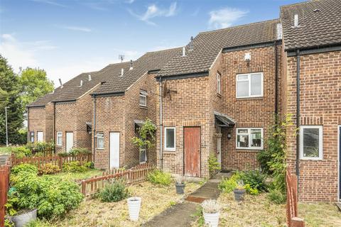 Drewett Close, Reading, RG2