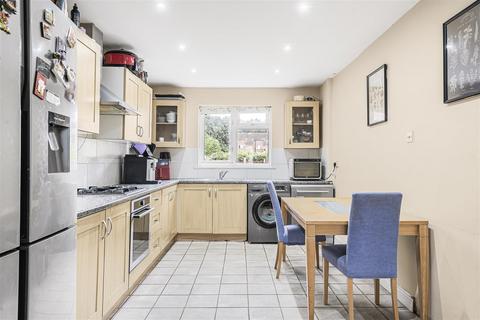 3 bedroom townhouse for sale, Drewett Close, Reading, RG2