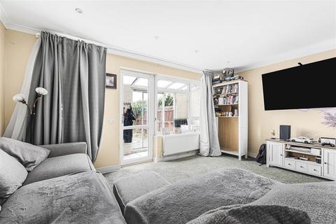 3 bedroom townhouse for sale, Drewett Close, Reading, RG2
