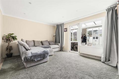 3 bedroom townhouse for sale, Drewett Close, Reading, RG2