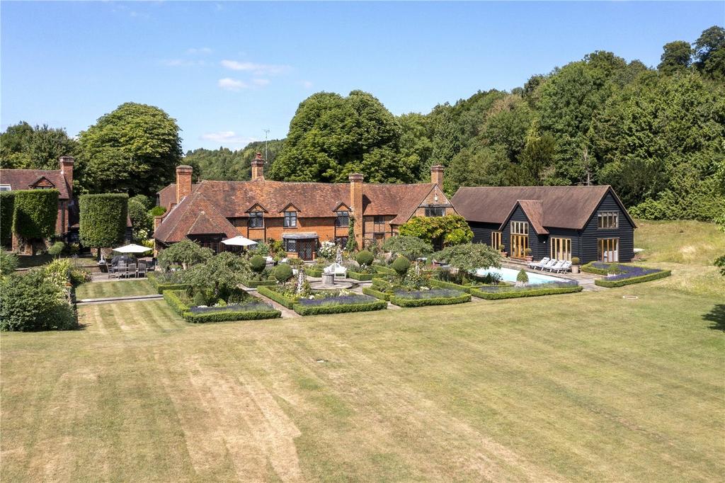 Blueys Farmhouse