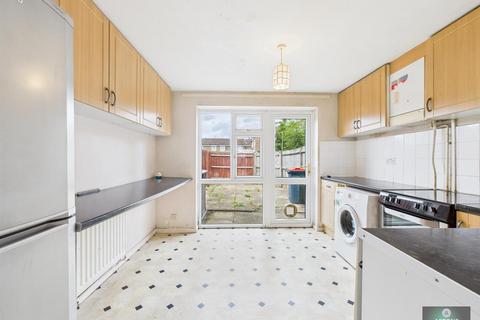 34 Ash Keys, Crawley, RH10 6TJ