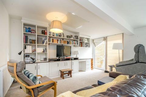 undefined, Oldfield Road, Hampton TW12
