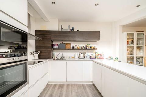 undefined, Oldfield Road, Hampton TW12