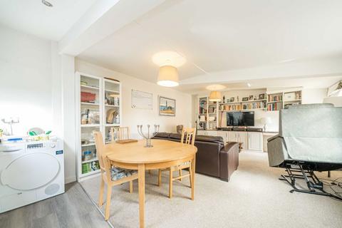 undefined, Oldfield Road, Hampton TW12