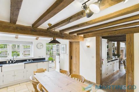4 bedroom farm house to rent, Lower Street, Tonbridge TN11