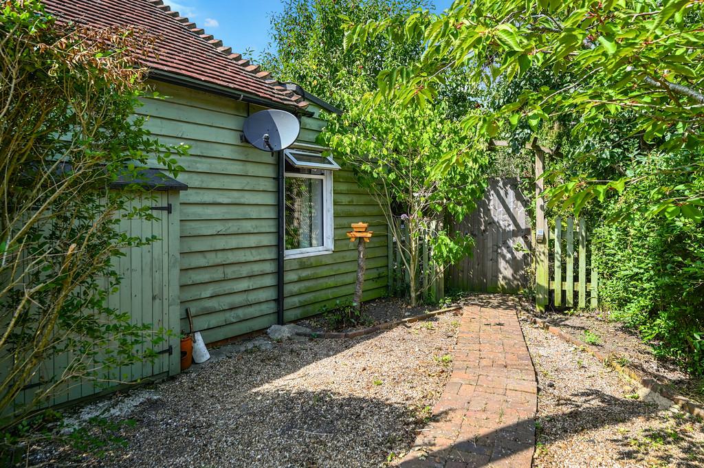 Crab apple cottage tn31 (17)