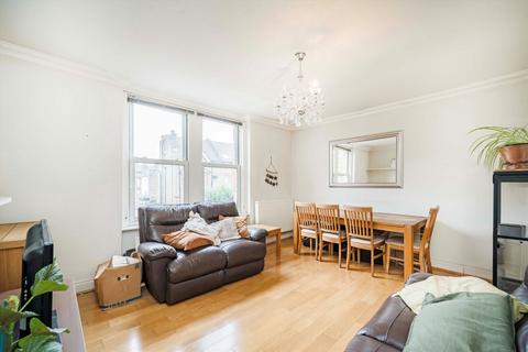 3 bedroom flat for sale, Broughton Road, London W13