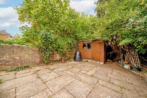 3 bedroom flat for sale, Broughton Road, London W13