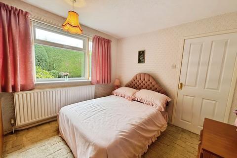 2 bedroom detached bungalow for sale, Claremont Road , Gainsborough