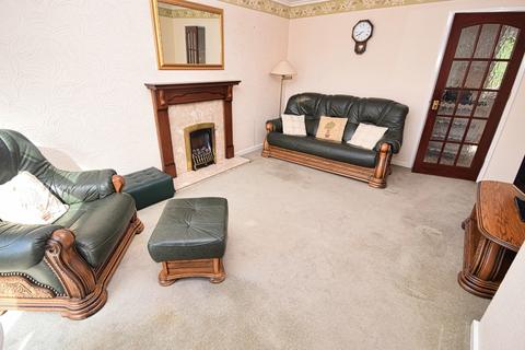 3 bedroom semi-detached house for sale, Hargrave Road, Shirley B90