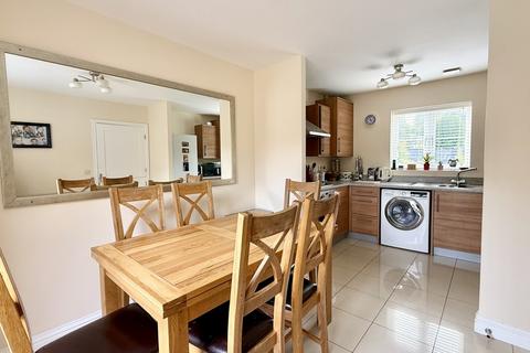 3 bedroom terraced house for sale, The Spur, Westbury