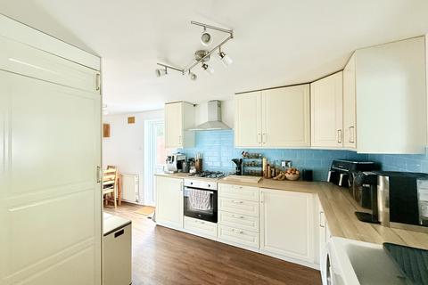 3 bedroom semi-detached house for sale, Calshot Close, Calshot, Southampton