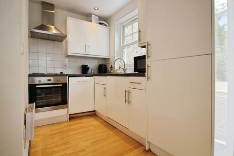 1 bedroom apartment to rent, Commercial Road, Aldgate, London E1