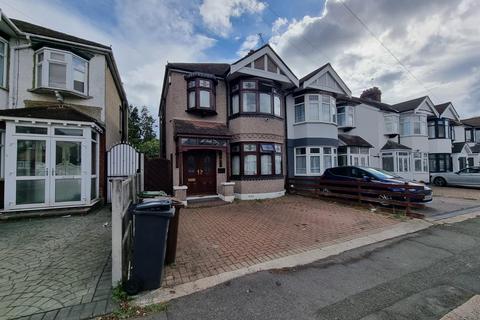Pemberton Gardens, Romford