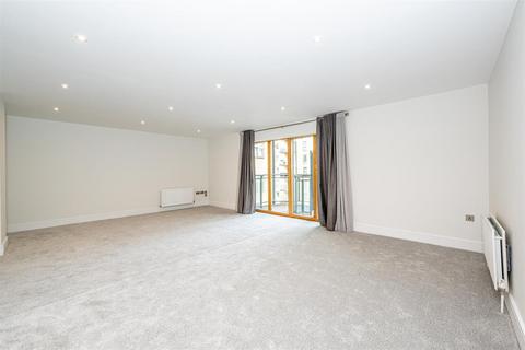 3 bedroom flat for sale, RICHBOURNE COURT, 9 HARROWBY STREET, London, W1H