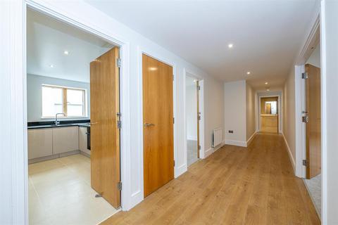 3 bedroom flat for sale, RICHBOURNE COURT, 9 HARROWBY STREET, London, W1H