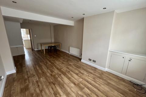 22 Greenfield Street, Waltham Abbey, EN9 1HJ