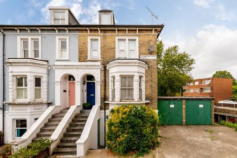 Cambridge Road South, Chiswick, London, W4