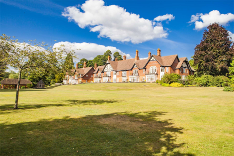 3 bedroom apartment to rent, 13 Thames Bank, Goring on Thames, RG8
