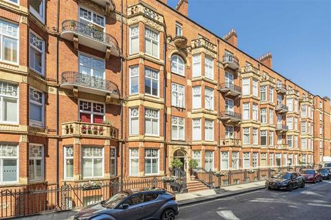 Montagu Mansions, London W1U